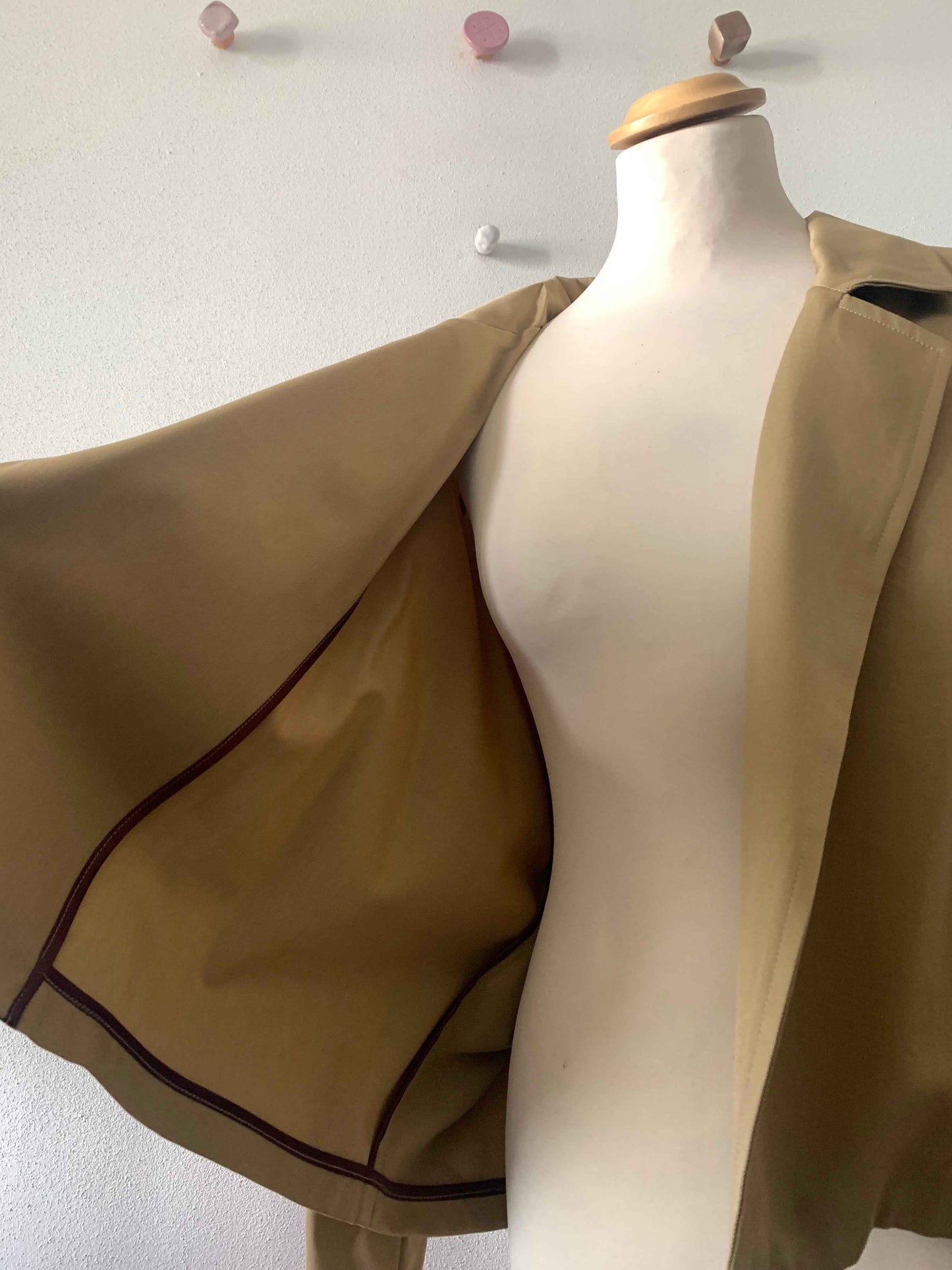 Levantino_ la giacca midì in gabardina cammello - Vestocircolare
