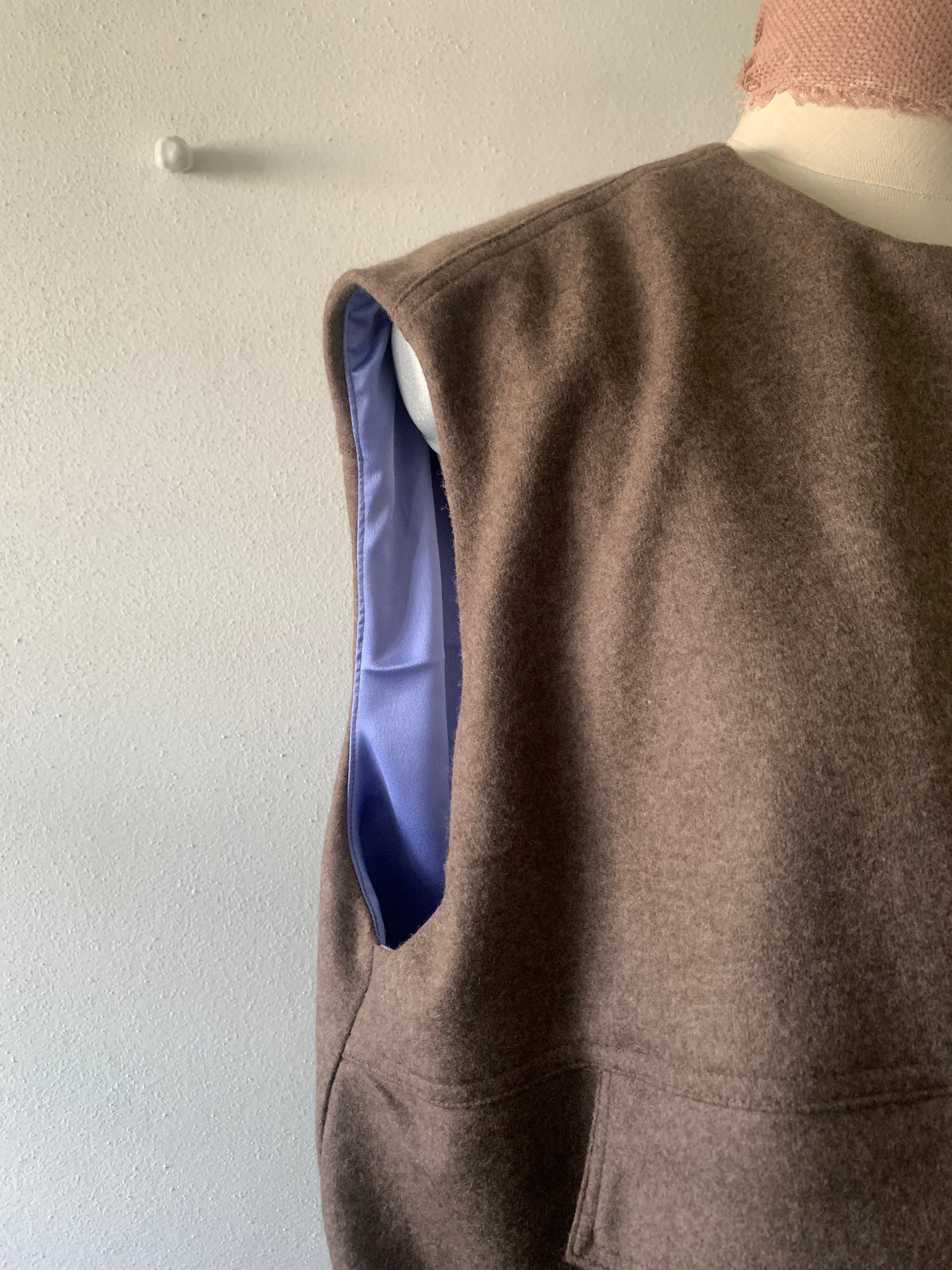 Karen_ Gilet sartoriale donna in lana pregiata deadstock