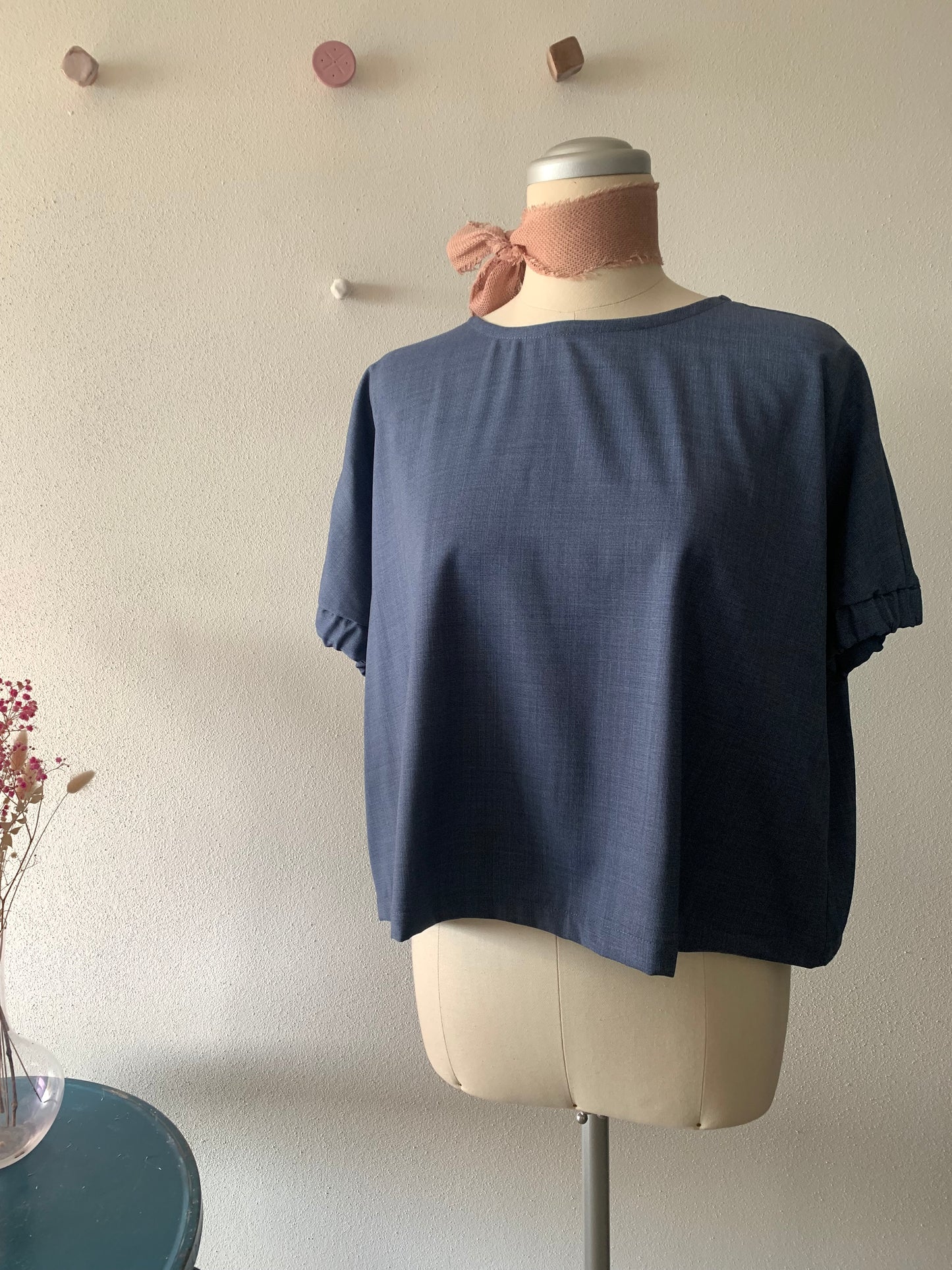 Bianca_ la blusa sartoriale in fresco lana deadstock