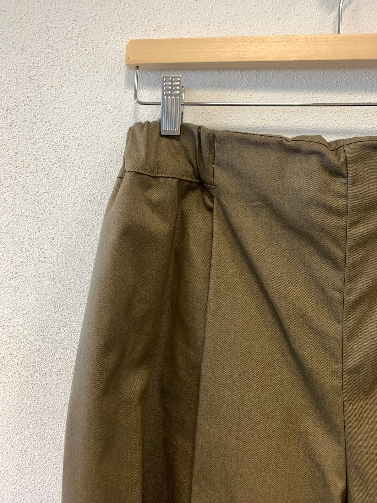 Ambra – pantalone a palazzo sartoriale handmade in tessuto deadstock