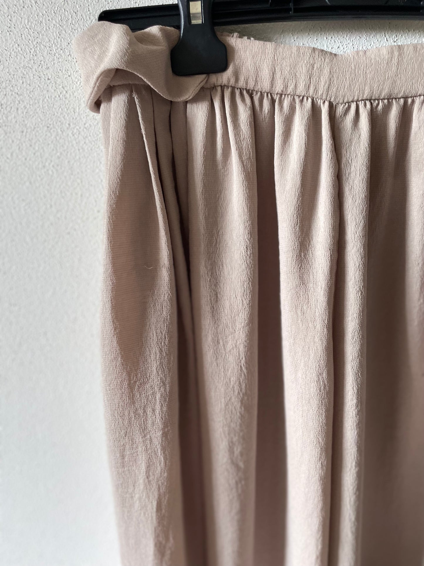 Pantalone a palazzo fluido