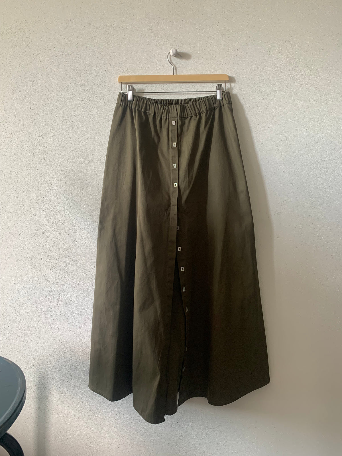 Emma – la gonna botton down in cotone deadstock